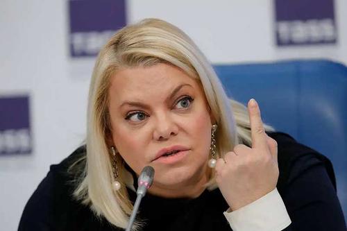 Яна Поплавская предложила организовать «фонд спасения Киркорова» Яна Поплавская предложила организовать «фонд спасения Киркорова»