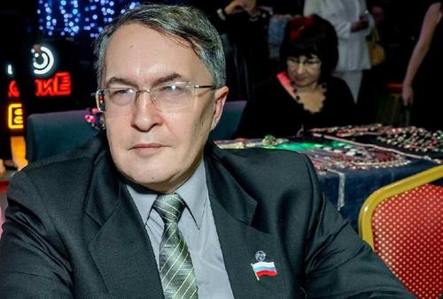 Журналист-обозреватель газеты «Аргументы недели» Игорь Глуховский: мне стыдно, что у меня есть такой однофамилец