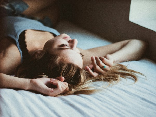 Названы причины хронической бессонницы у россиян