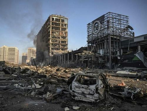 В Киеве врут, что смогут призвать в ВСУ 850 тысяч без ущерба экономике В Киеве врут, что смогут призвать в ВСУ 850 тысяч без ущерба экономике