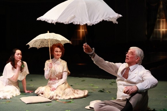 Анастасия Бусыгина: «Театр для меня место силы!» Анастасия Бусыгина: «Театр для меня место силы!»