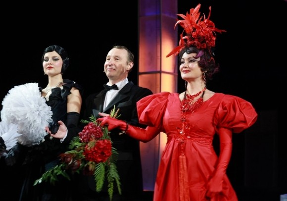 Анастасия Бусыгина: «Театр для меня место силы!» Анастасия Бусыгина: «Театр для меня место силы!»