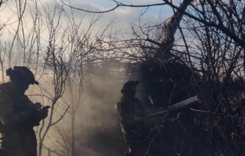 Расчеты гаубиц «Мста-Б» громят наблюдательные пункты ВСУ на Донецком направлении Расчеты гаубиц «Мста-Б» громят наблюдательные пункты ВСУ на Донецком направлении