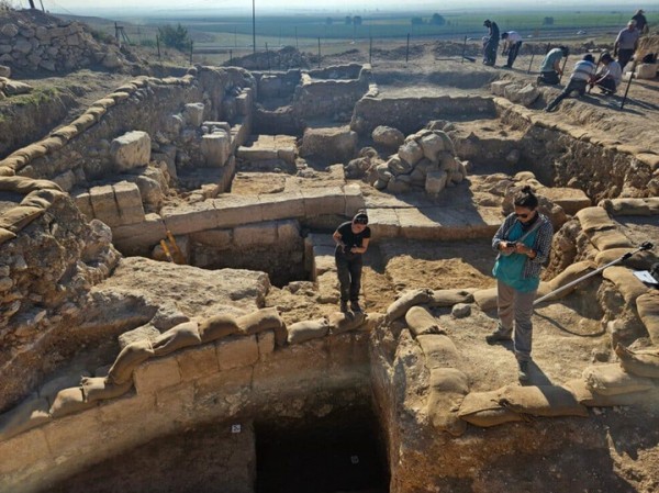 В Армагеддоне найден необычный древний лагерь римлян