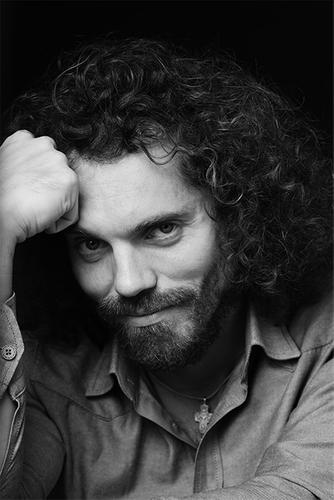 Актёр Александр Бабенко: мы поступаем по примеру тех, кто во время битвы с фашизмом поддерживал дух советских воинов Актёр Александр Бабенко: мы поступаем по примеру тех, кто во время битвы с фашизмом поддерживал дух советских воинов