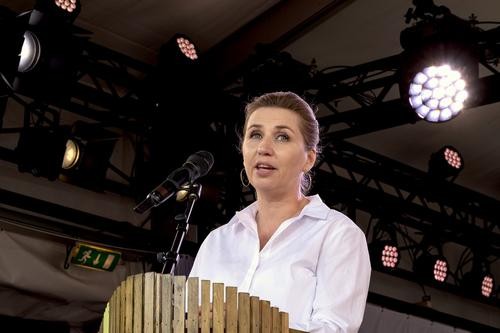 Премьер Дании Фредериксен призвала страны Европы «сдержать агрессивную Россию» Премьер Дании Фредериксен призвала страны Европы «сдержать агрессивную Россию»