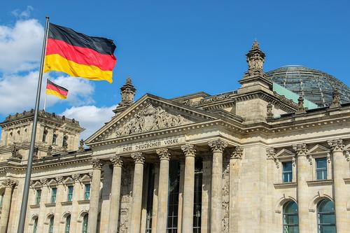 Власти ФРГ заявили, что не просили РФ весной 2022 года отвести войска из Киева Власти ФРГ заявили, что не просили РФ весной 2022 года отвести войска из Киева