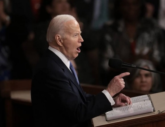 Похоже, война началась в метро Нью-Йорка