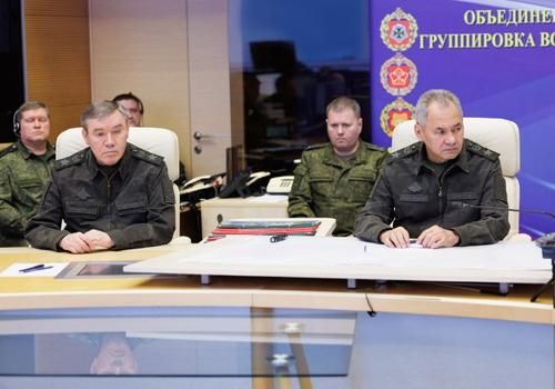 Шойгу проинспектировал Объединенную группировку войск Шойгу проинспектировал Объединенную группировку войск