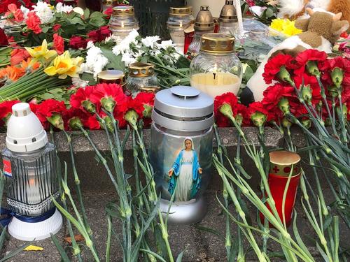 «Аутодафе» Крокуса «Аутодафе» Крокуса