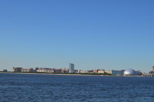 Беглов заявил, что находится на связи с военными из-за ЧП в Финском заливе