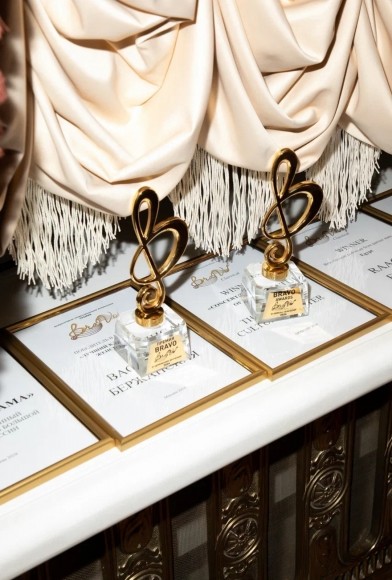 Премия BraVo: звезды со всего мира на исторической сцене Большого театра Премия BraVo: звезды со всего мира на исторической сцене Большого театра