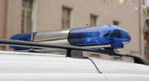 Двух мертвых мужчин нашли на диване в отеле в Парголово Двух мертвых мужчин нашли на диване в отеле в Парголово