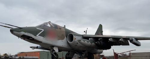 Российские Су-25 устроили укронацистам кровавую баню  Российские Су-25 устроили укронацистам кровавую баню