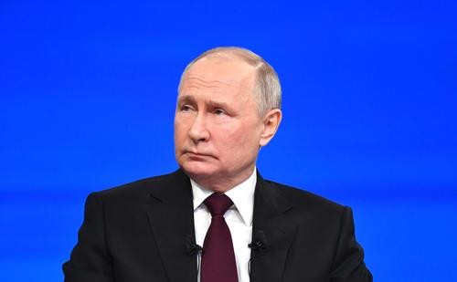 Глава Чечни Кадыров поздравил Путина с победой на президентских выборах