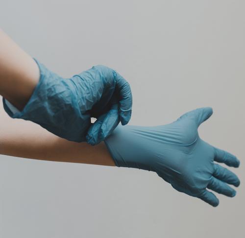 Из центра им. Пирогова 700 пациентов эвакуированы из-за информации о бомбе Из центра им. Пирогова 700 пациентов эвакуированы из-за информации о бомбе