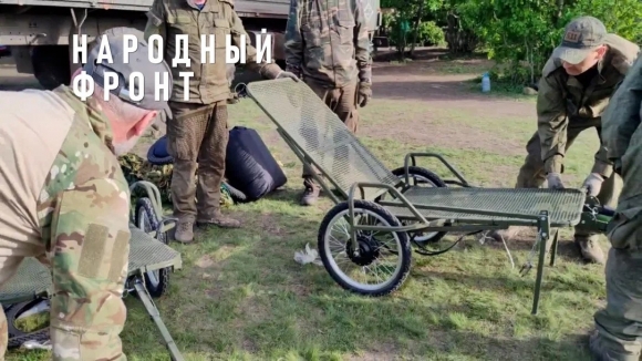 Народный фронт в преддверии Пасхи передал бойцам Харьковского направления куличи, газовые баллоны и плиты Народный фронт в преддверии Пасхи передал бойцам Харьковского направления куличи, газовые баллоны и плиты