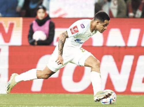 18-летний бразилец Педро из «Зенита» блеснул в двух играх подряд, забив «Спартаку» и «Балтике» 18-летний бразилец Педро из «Зенита» блеснул в двух играх подряд, забив «Спартаку» и «Балтике»