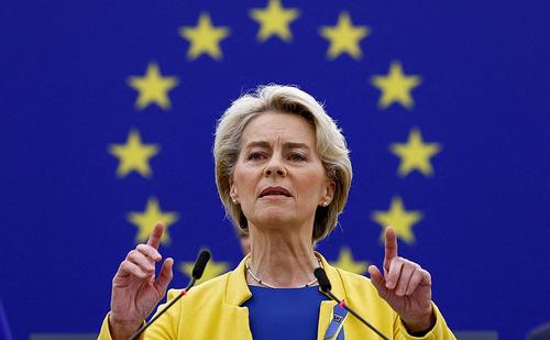 Урсулу фон дер Ляйен подозревают в коррупции в пользу Pfizer