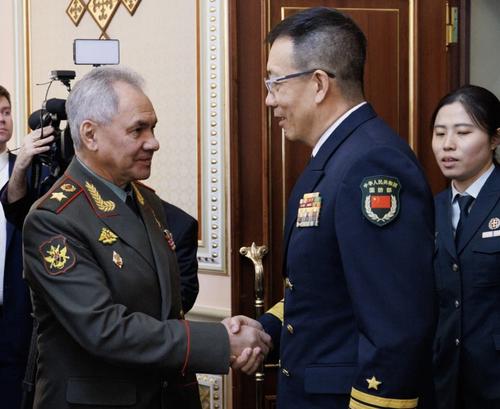 Армии РФ и КНР проводят боевую подготовку на суше море и в воздухе Армии РФ и КНР проводят боевую подготовку на суше море и в воздухе