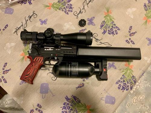 В Наро-Фоминске мужчина случайно нажал на курок винтовки и попал в ребенка В Наро-Фоминске мужчина случайно нажал на курок винтовки и попал в ребенка