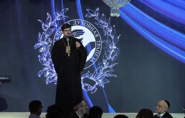 Россия в волчьей яме. Но Бог протягивает руку Россия в волчьей яме. Но Бог протягивает руку