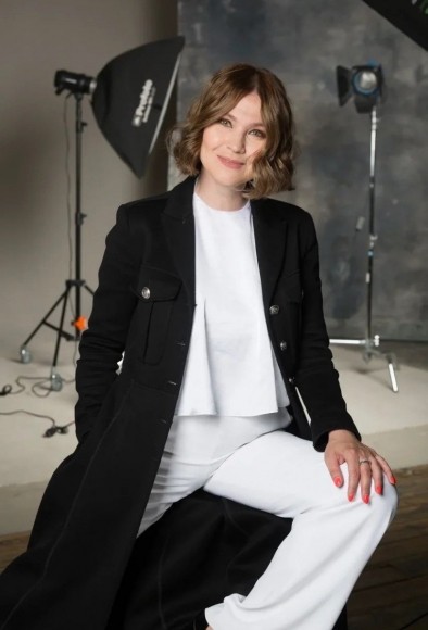 Актриса Инна Херингхаус: Мы превращали реальных долларовых миллиардеров в нищих бомжей Актриса Инна Херингхаус: Мы превращали реальных долларовых миллиардеров в нищих бомжей