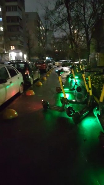 «У нас отняли право на безопасность!» — самокатчикам всё равно на новые требования безопасной езды «У нас отняли право на безопасность!» — самокатчикам всё равно на новые требования безопасной езды