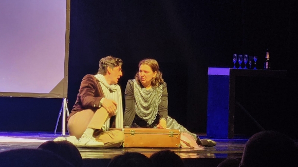 25 июня в Театриуме Терезы Дуровой состоится показ спектакля «Вокзал на троих» 25 июня в Театриуме Терезы Дуровой состоится показ спектакля «Вокзал на троих»