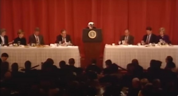 Россия в волчьей яме. Но Бог протягивает руку Россия в волчьей яме. Но Бог протягивает руку