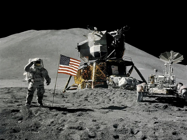 Ученые призвали как можно скорее отправить часы на Луну: зачем это надо