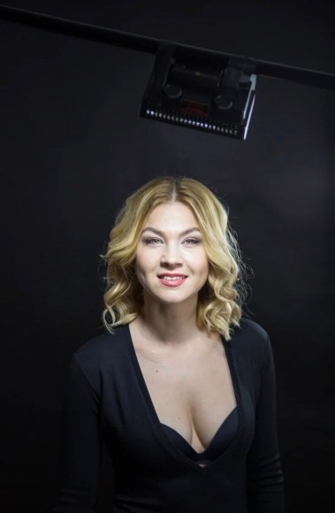 Актриса Инна Херингхаус: Мы превращали реальных долларовых миллиардеров в нищих бомжей Актриса Инна Херингхаус: Мы превращали реальных долларовых миллиардеров в нищих бомжей