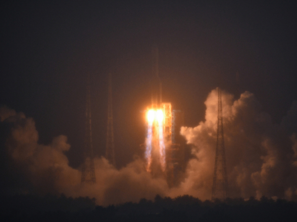 Китайцы отправили «Богиню» для добычи грунта на обратной стороне Луны