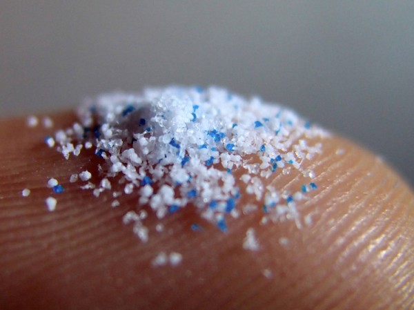 Частицы пластика обнаружены в самой интимной части мужского тела: «Выглядят как маленькие осколки»