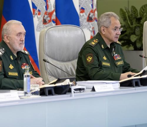 Шойгу провёл селекторное совещание Шойгу провёл селекторное совещание