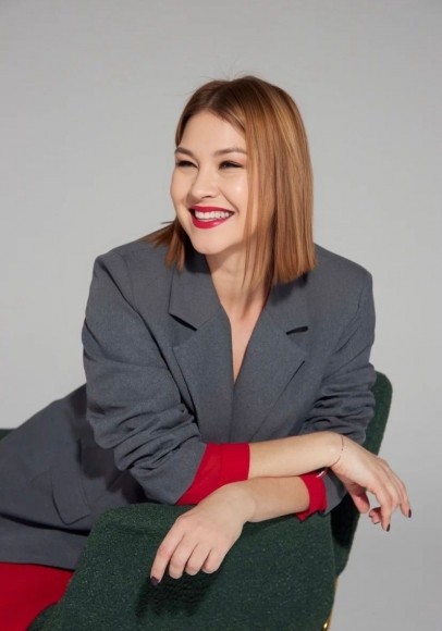 Актриса Инна Херингхаус: Мы превращали реальных долларовых миллиардеров в нищих бомжей Актриса Инна Херингхаус: Мы превращали реальных долларовых миллиардеров в нищих бомжей