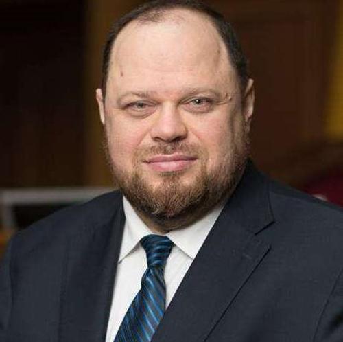 Рада: Зеленский выполняет полномочия до вступления на пост нового президента Рада: Зеленский выполняет полномочия до вступления на пост нового президента