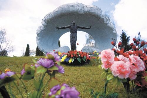 Трагедию и подвиг Чернобыля помнят в Москве Трагедию и подвиг Чернобыля помнят в Москве