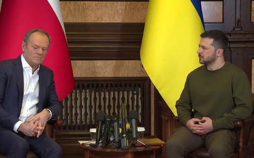 Зеленский и Туск обсудили угрозы газовой инфраструктуре на западе Украины Зеленский и Туск обсудили угрозы газовой инфраструктуре на западе Украины