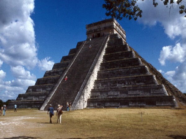 Новое исследование раскрыло устрашающие особенности кровавых жертвоприношений майя: не только девочки