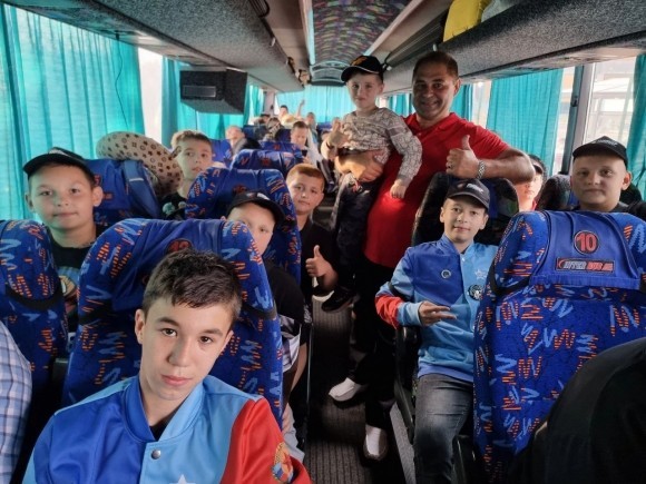 Тень героя: история Александра Нескребы, который помогает людям во время войны Тень героя: история Александра Нескребы, который помогает людям во время войны