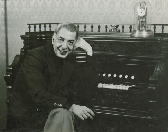 Вера и любовь композитора Микаэла Таривердиева Вера и любовь композитора Микаэла Таривердиева