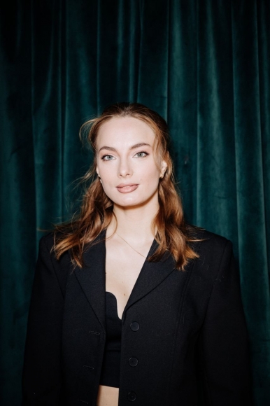 Актриса Мария Лисовая: Сегодня есть ощущение бесконечного шоу, которое нужно поддерживать, чтобы зритель случайно не отвлёкся