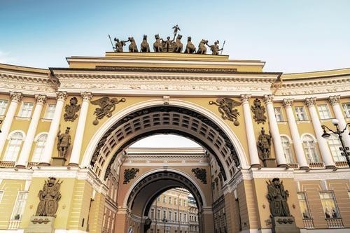 В Турции россиян начали заселять в недостроенные отели В Турции россиян начали заселять в недостроенные отели