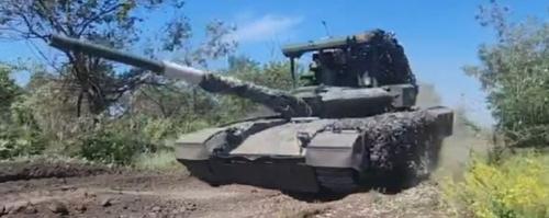 Танкисты обеспечили продвижение наших штурмовиков в Запорожской области Танкисты обеспечили продвижение наших штурмовиков в Запорожской области