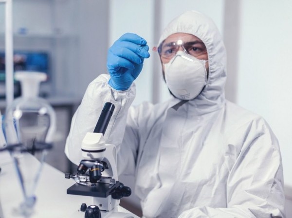 Вирусологи назвали сверхсилу устоявших перед ковидом людей