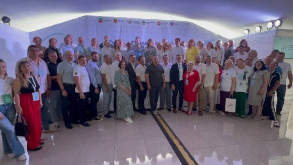 В Бердянске прошел первый Приазовский туристический форум В Бердянске прошел первый Приазовский туристический форум