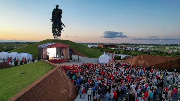 Во Ржеве прошёл ежегодный концерт-реквием организованный движением «Бессмертный полк России» Во Ржеве прошёл ежегодный концерт-реквием организованный движением «Бессмертный полк России»