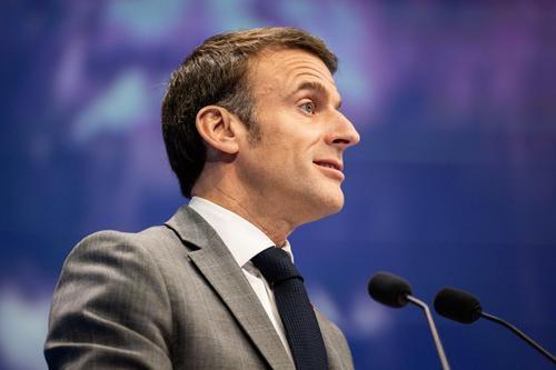 Избирательная гильотина для Макрона Избирательная гильотина для Макрона