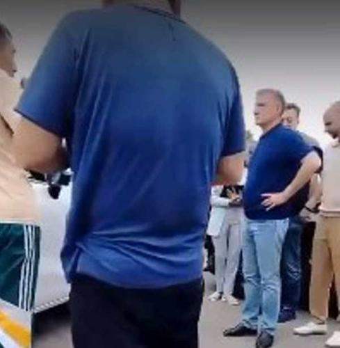 Герман Греф в роли барина: «рот откроешь — и тебя здесь больше никогда не будет. Я собственник этого аэропорта. А ты кто?» Герман Греф в роли барина: «рот откроешь — и тебя здесь больше никогда не будет. Я собственник этого аэропорта. А ты кто?»